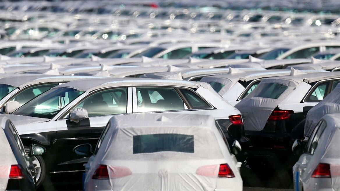 Ελλάδα: "Χαμός" στις πωλήσεις καινούργιων αυτοκινήτων και τον Αύγουστο