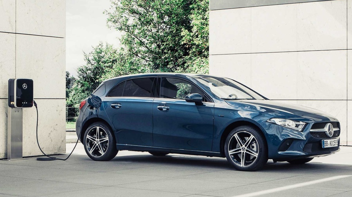 Οι νέες plug-in υβριδικές Mercedes-Benz A250e και Β250e