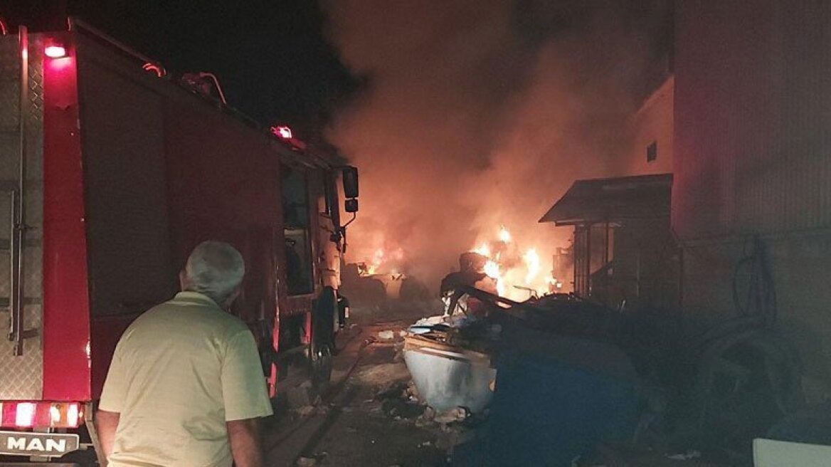 Ζάκυνθος: Μεγάλη φωτιά κοντά στο αεροδρόμιο