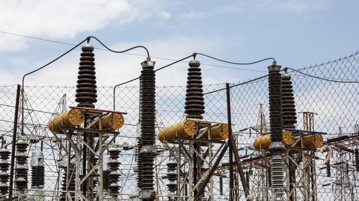 ΔΕΗ: Σε ισχύ τα νέα τιμολόγια - Τι αλλάζει στην έκπτωση