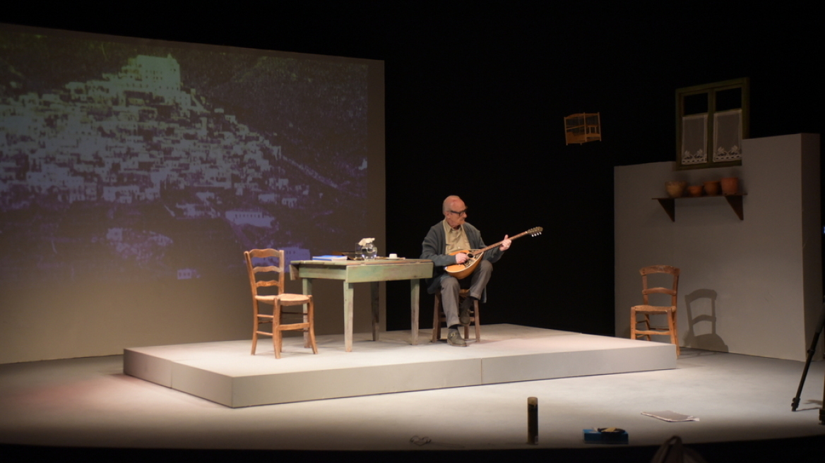 «Εγώ, ο Μάρκος Βαμβακάρης» στο Δημοτικό Θέατρο Πειραιά