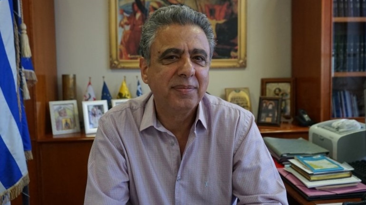 Χίος: Τέλος οι πολιτικοί γάμοι στο δημαρχείο