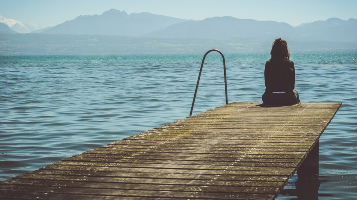 Πέντε συμπεριφορές που καμουφλάρουν την κατάθλιψη