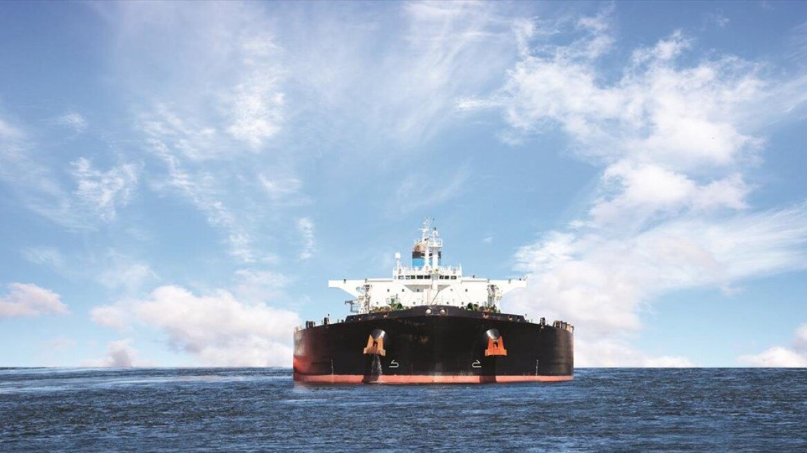 Σκληρή «ναυμαχία» Ελλήνων και Κινέζων εφοπλιστών