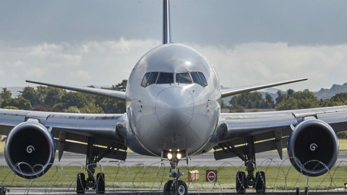 ΗΠΑ: Οι επιβάτες πτήσεων από Βρετανία θα πρέπει να έχουν αρνητικό τεστ