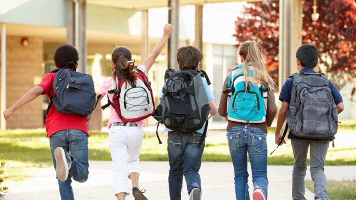 Πρώτο κουδούνι στα σχολεία: Πόσο θα κοστίσει φέτος η σχολική τσάντα