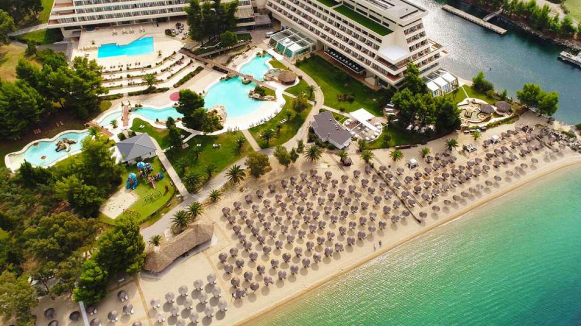 Έρχονται οι προτάσεις επενδυτών για το Πόρτο Καρράς