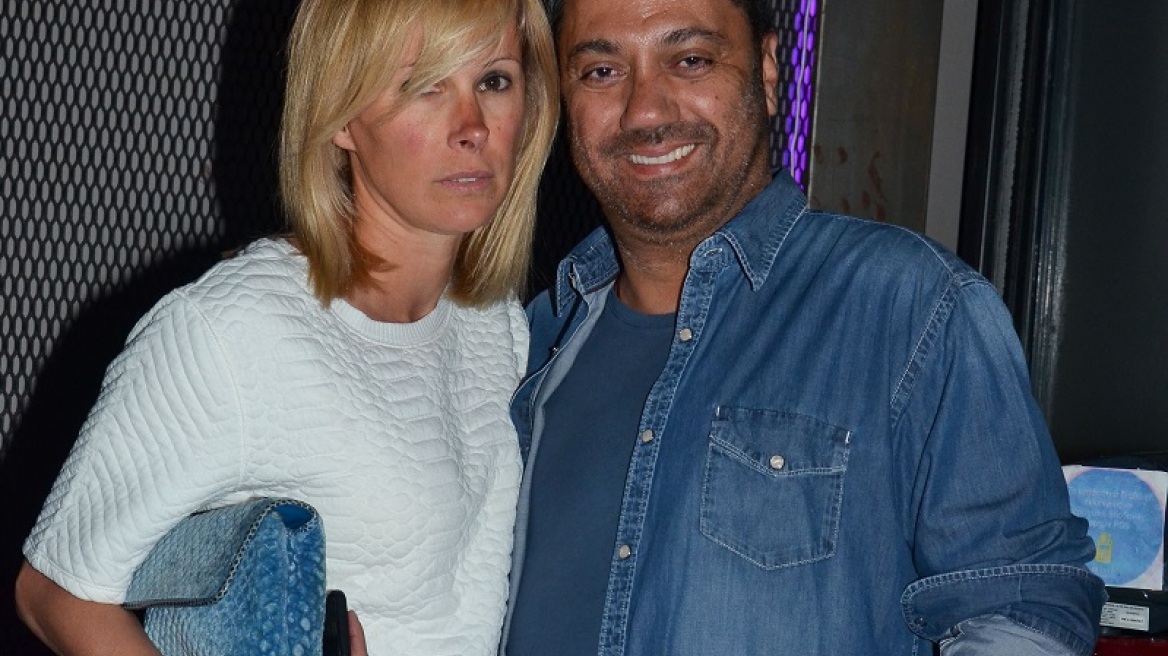 Είδαμε τη σύζυγο του Γιώργου Θεοφάνους με μπικίνι και μείναμε με το στόμα ανοιχτό