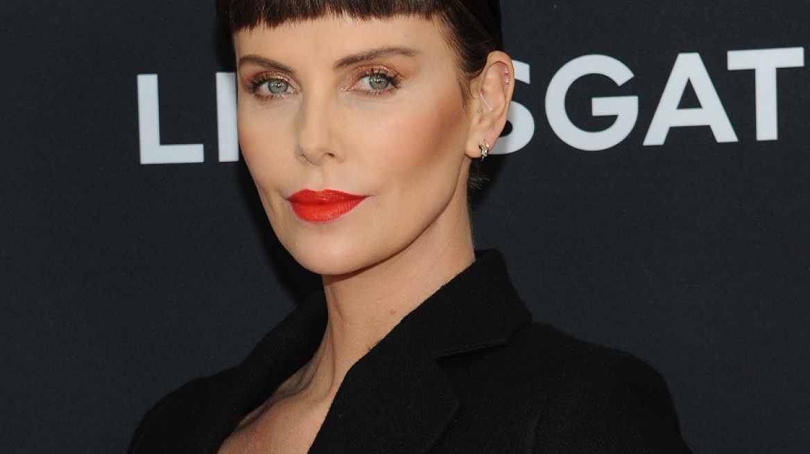 Η Σαρλίζ Θερόν αποκαλύπτει μέσω Instagram τη νέα της σχέση