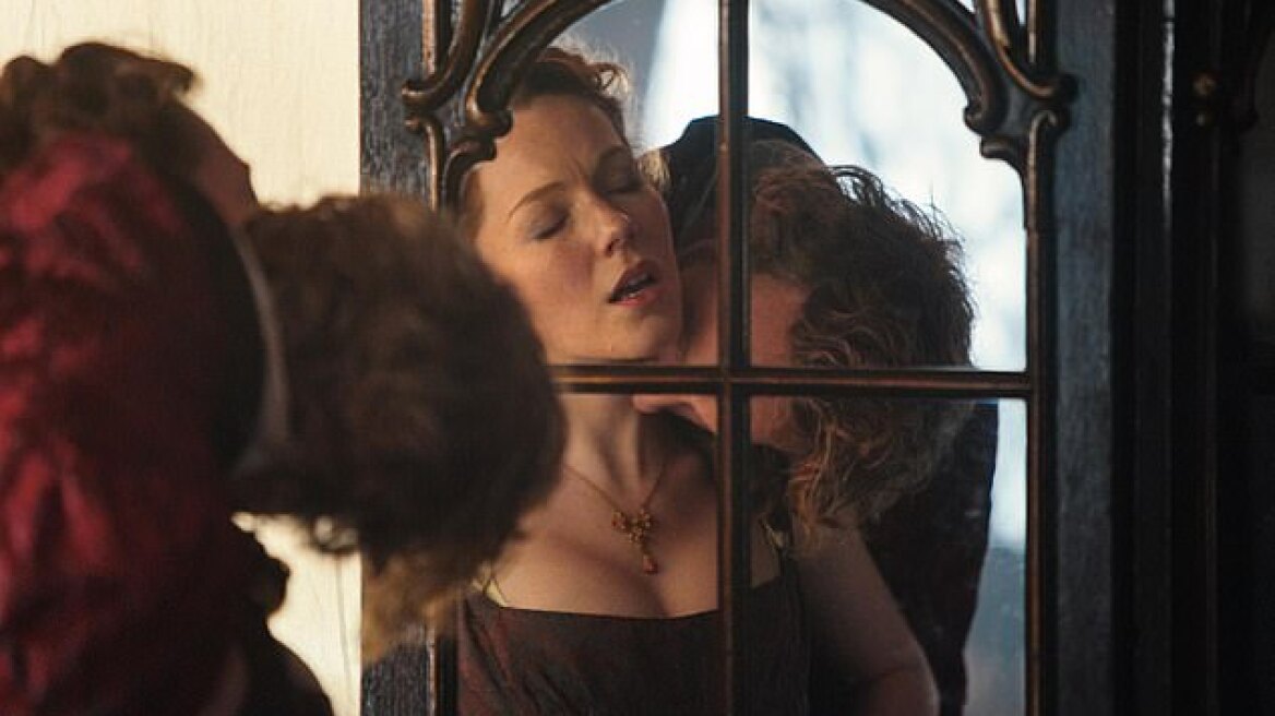 Το φιλί ενός άντρα στην αδερφή του ξεσήκωσε τους τηλεθεατές