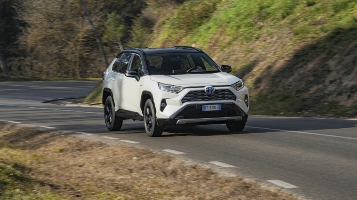 Toyota RAV4 Hybrid: Ο Βασιλιάς επέστρεψε