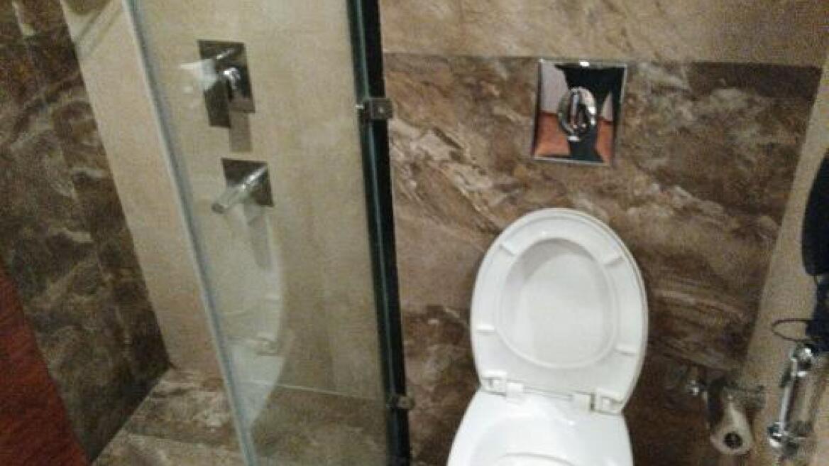 Γαλλία: 83χρονη εγκλωβίστηκε για έξι ημέρες στην... τουαλέτα της