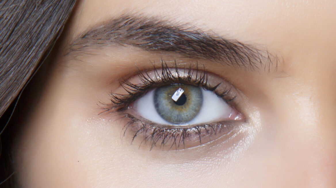 Θέλεις να κάνεις ημιμόνιμο τατουάζ στα φρύδια σου; Σου λέμε όσα πρέπει να γνωρίζεις 