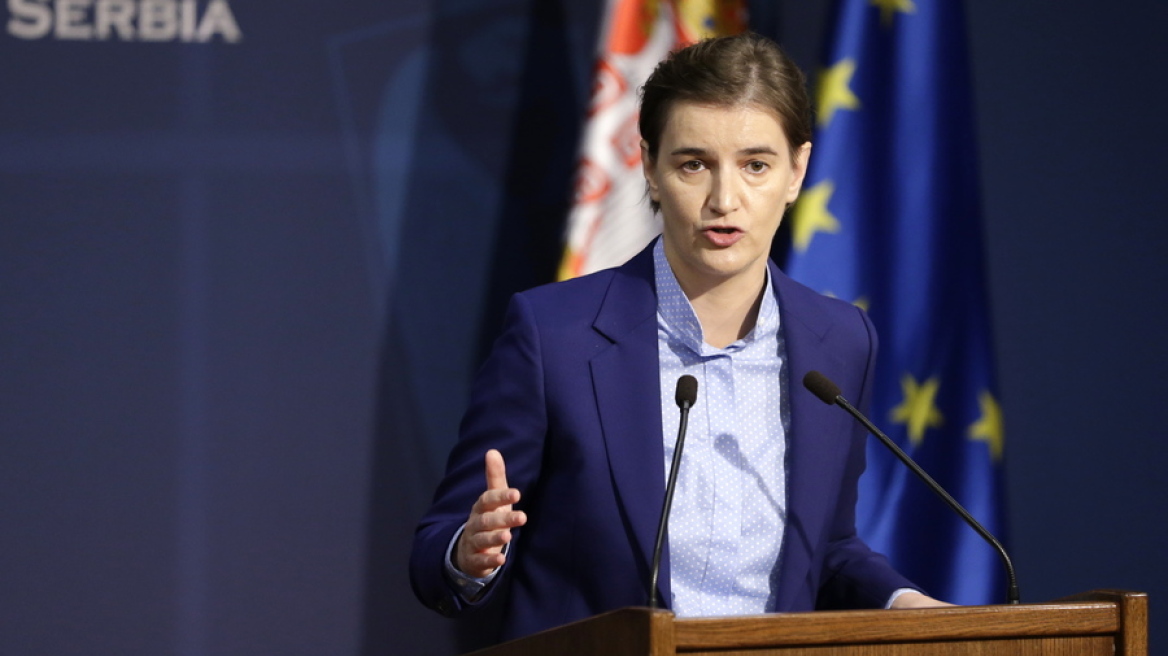 Στη Σερβία δίνουν αυξήσεις ως 15% στους δημόσιους υπαλλήλους