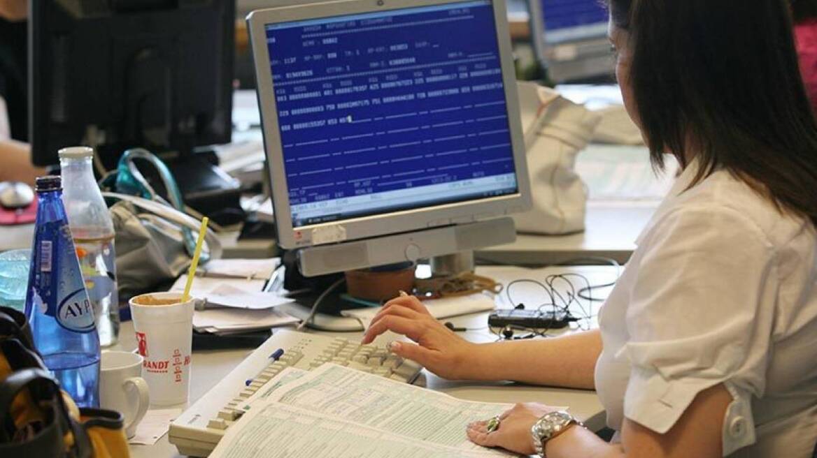 Εφορία καλεί 4 εκατ. οφειλέτες να σπεύσουν να ρυθμίσουν