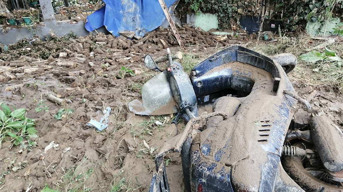 Κακοκαιρία στη Θεσσαλονίκη: Εικόνες καταστροφής - Δρόμοι «ποτάμια» και πλημμυρισμένα σπίτια