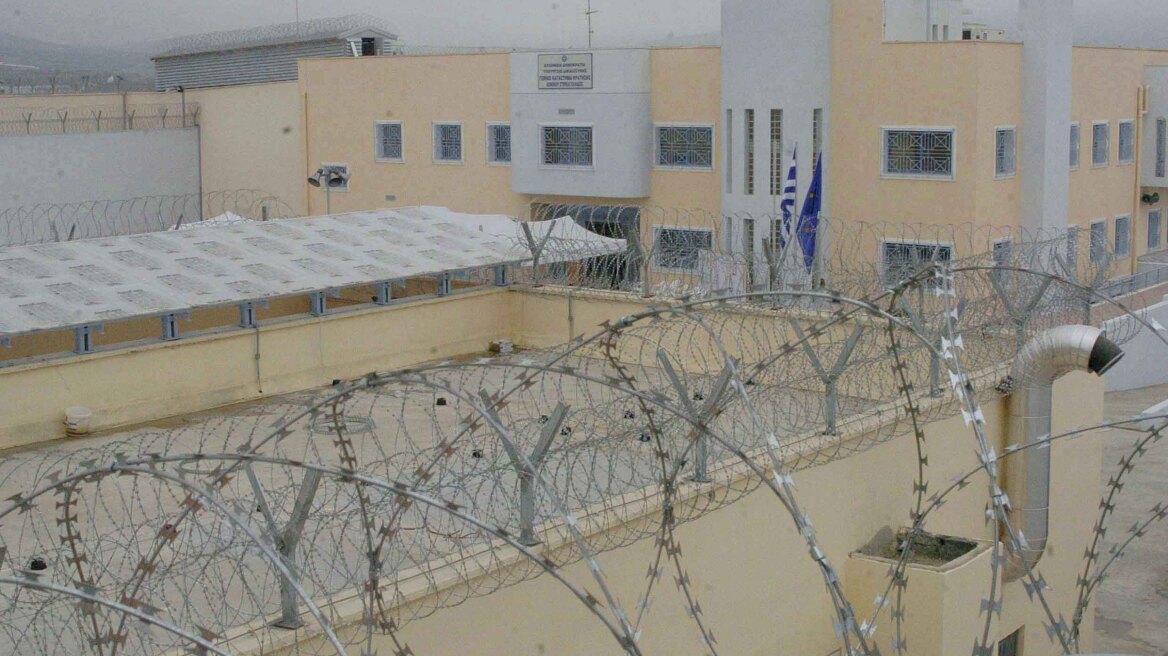 Φυλακές Δομοκού: Επέστρεψε κι ας άργησε ο βαρυποινίτης