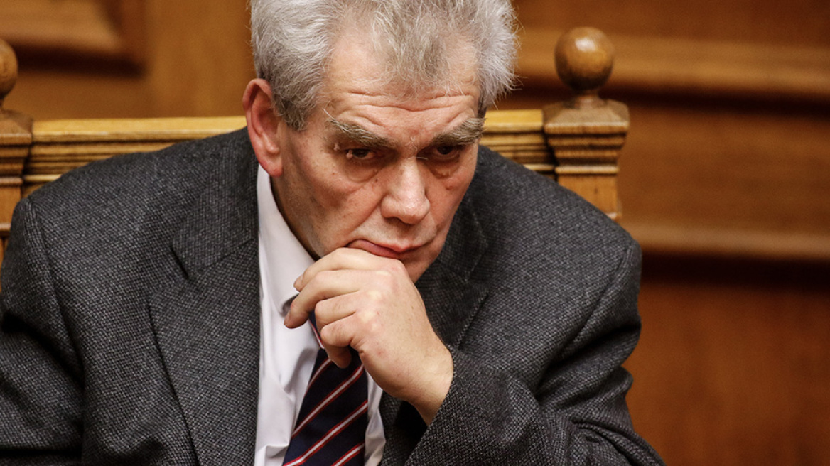 Παπαγγελόπουλος: «Εμπαθής, κακοήθης και μεγάλος ψεύτης» ο Αθανασίου