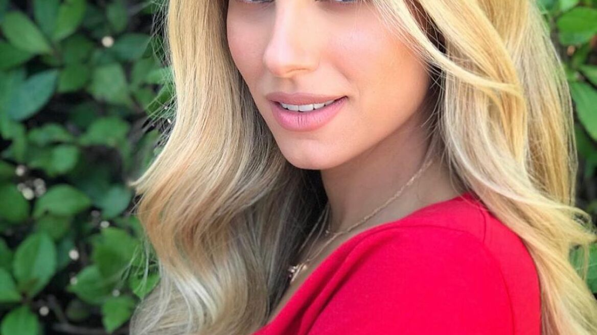 Η Δούκισσα Νομικού αποκαλύπτει το «πρόβλημα» που αντιμετωπίζει κατά τον θηλασμό 