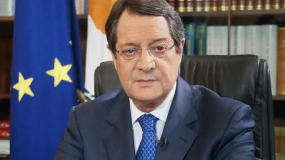 Περιπέτεια στον αέρα για τον Νίκο Αναστασιάδη -  Επέστρεψε λόγω βλάβης το αεροσκάφος του στη Νέα Υόρκη