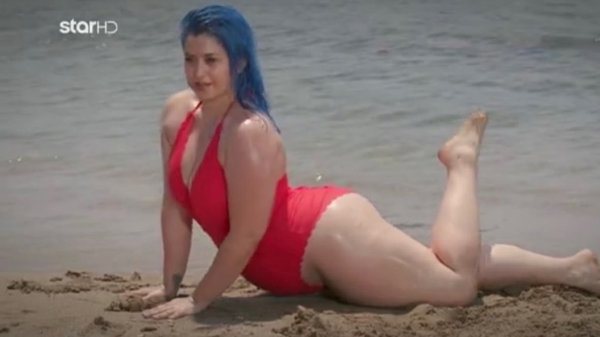 GNTM: Δάκρυσε το «plus size» μοντέλο με τα μπλε μαλλιά - «Με έλεγαν χοντρή, βόδι»