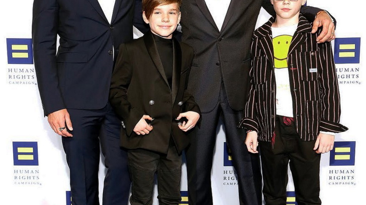 Διάσημος τραγουδιστής θα αποκτήσει παιδί με τον σύντροφό του