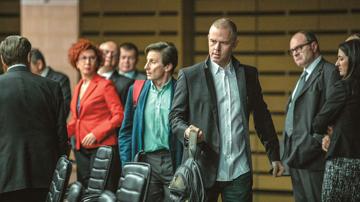 Ο Βαρουφάκης στη μεγάλη οθόνη: Mα είναι αυτή ταινία του Γαβρά;