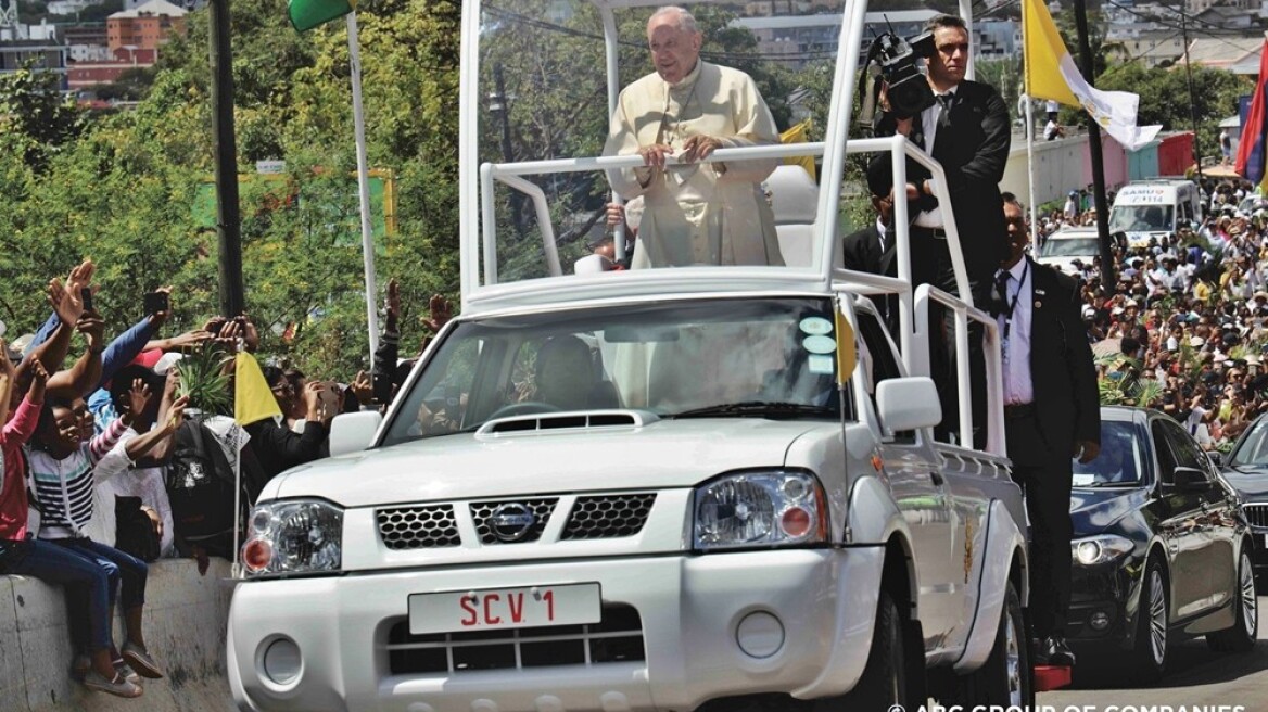 Ο Πάπας το... τερμάτισε  το pick up...