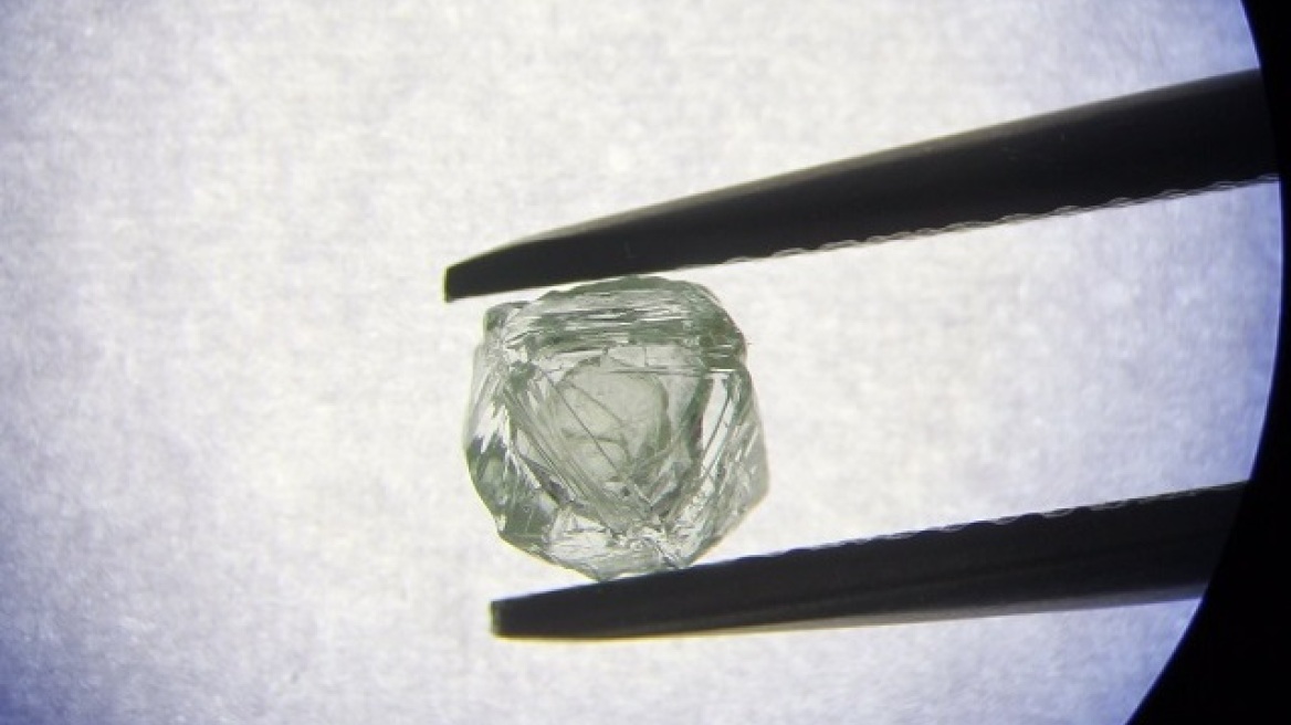 Απάτη με διαμάντια σε βάρος γυναίκας στον Βόλο - Της «έφαγαν» €12.000