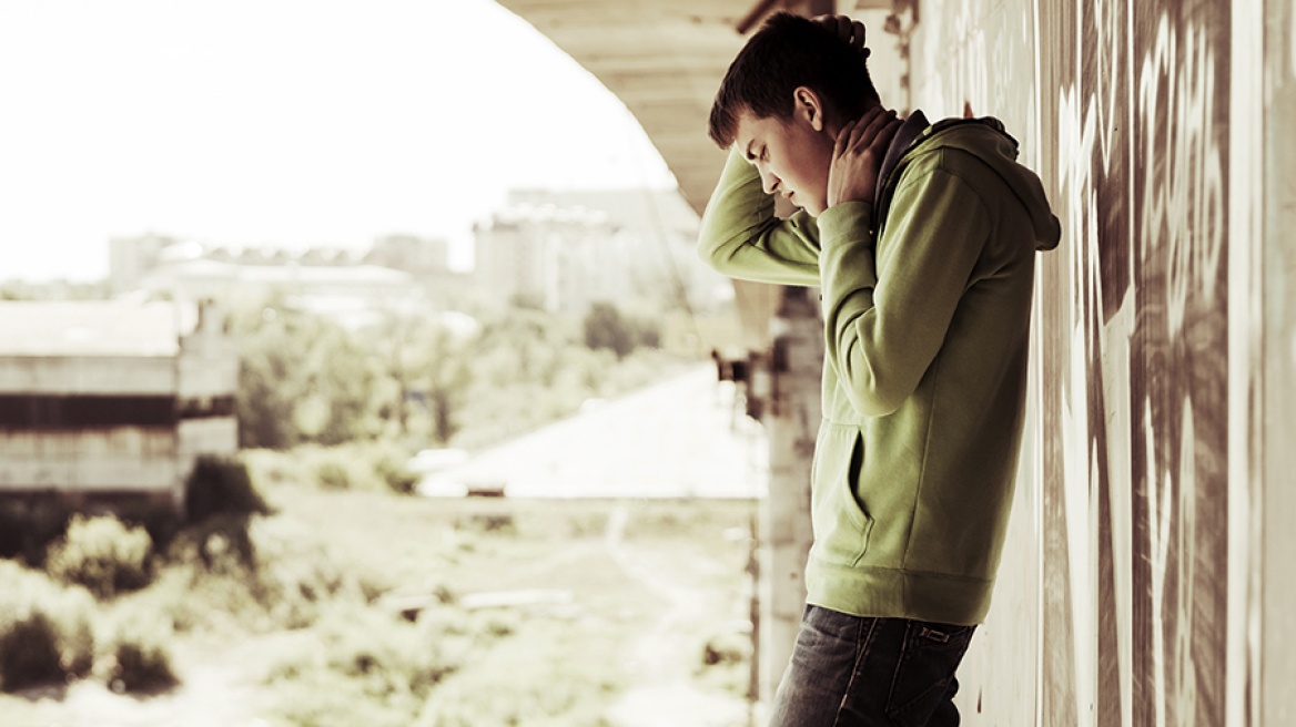 Έτσι νιώθει ο ένας στους τρεις νέους και είναι πολύ ανησυχητικό