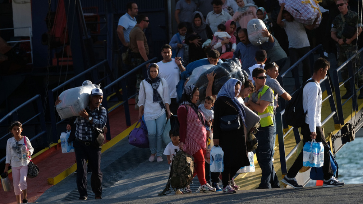 Μεταναστευτικό: Πάνω από 650 αιτούντες άσυλο μεταφέρονται στο Βαγιοχώρι 