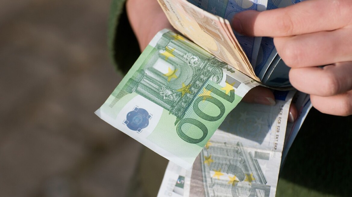 Κάθε πότε σας συμφέρει να πληρώνετε τα ασφάλιστρά σας