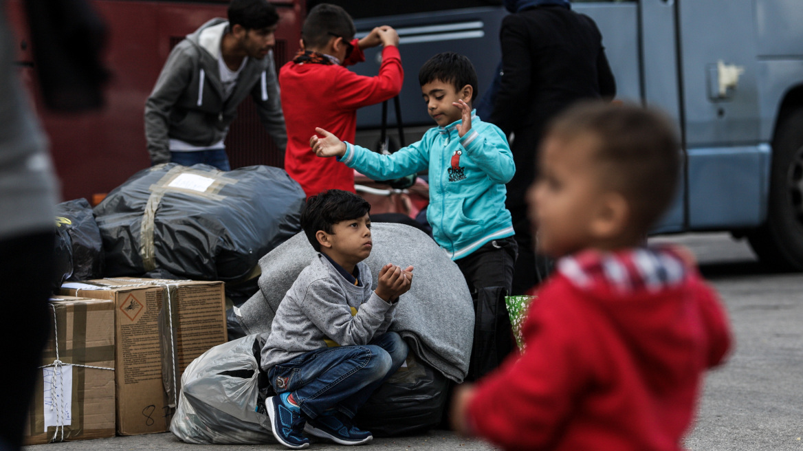 Γρεβενά: Αντιδράσεις για τους πρόσφυγες και τους μετανάστες