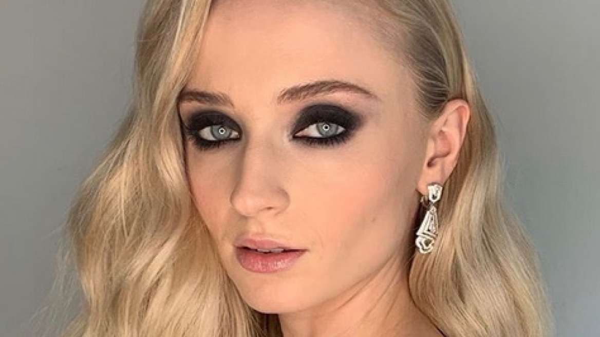 Sophie Turner: H πρωταγωνίστρια του Game of Thrones τα βάζει με τους influencers - Βίντεο