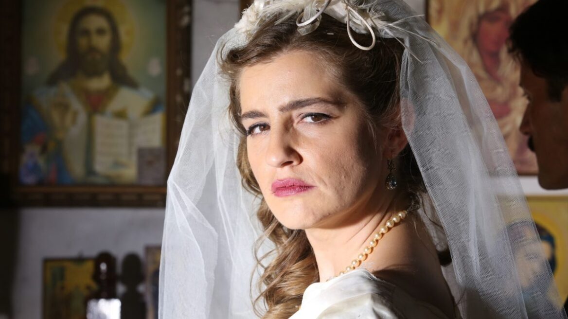 H Μαρία Κίτσου δεν χάνει επεισόδιο από τις «Άγριες Μέλισσες»