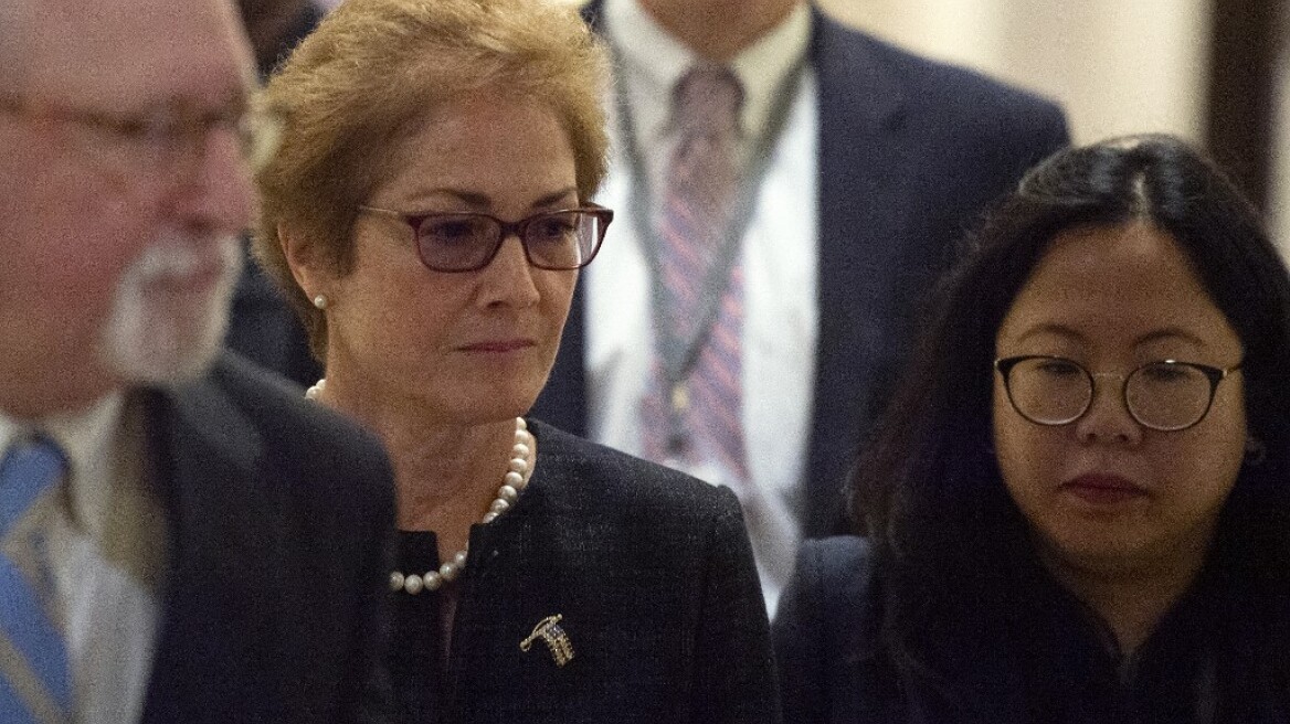 ΗΠΑ: Ο Τραμπ ήθελε να με «φάει» εδώ κι ένα χρόνο, κατέθεσε η πρώην πρέσβης της Ουκρανίας