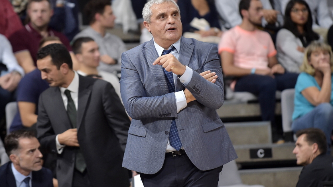 Πεδουλάκης για την ήττα από τη Βιλερμπάν: Δεν πήραμε σωστές αποφάσεις στην άμυνα