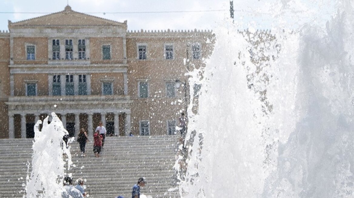 Καιρός: Συνεχίζεται το «μίνι καλοκαίρι» και τη Δευτέρα - Στους 29 βαθμούς θα φτάσει ο υδράργυρος