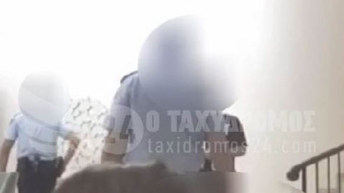 Κύπρος: Αστυνομικοί πήγαν να βάλουν τάξη σε πάρτι Ρώσου με μοντέλα και... το 'ριξαν στο γλέντι