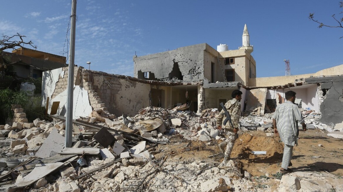 Εφιάλτης στη Λιβύη: Νεκρά παιδιά από αεροπορική  επιδρομή 