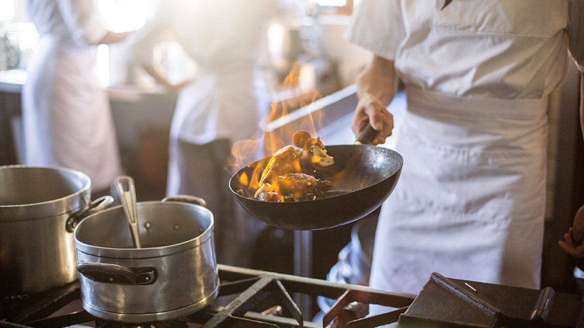 Ξεκινάμε στη Le Monde!