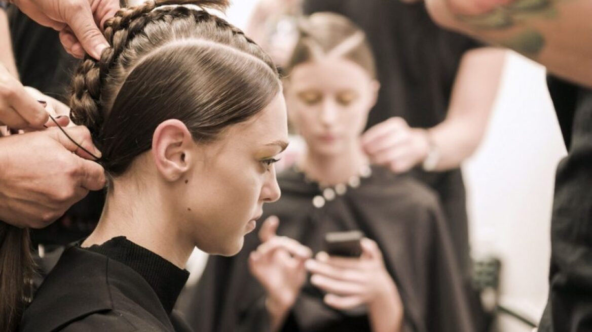 Jumbo braids: Το χτένισμα που θα σου χαρίσει τα πιο κολακευτικά σχόλια