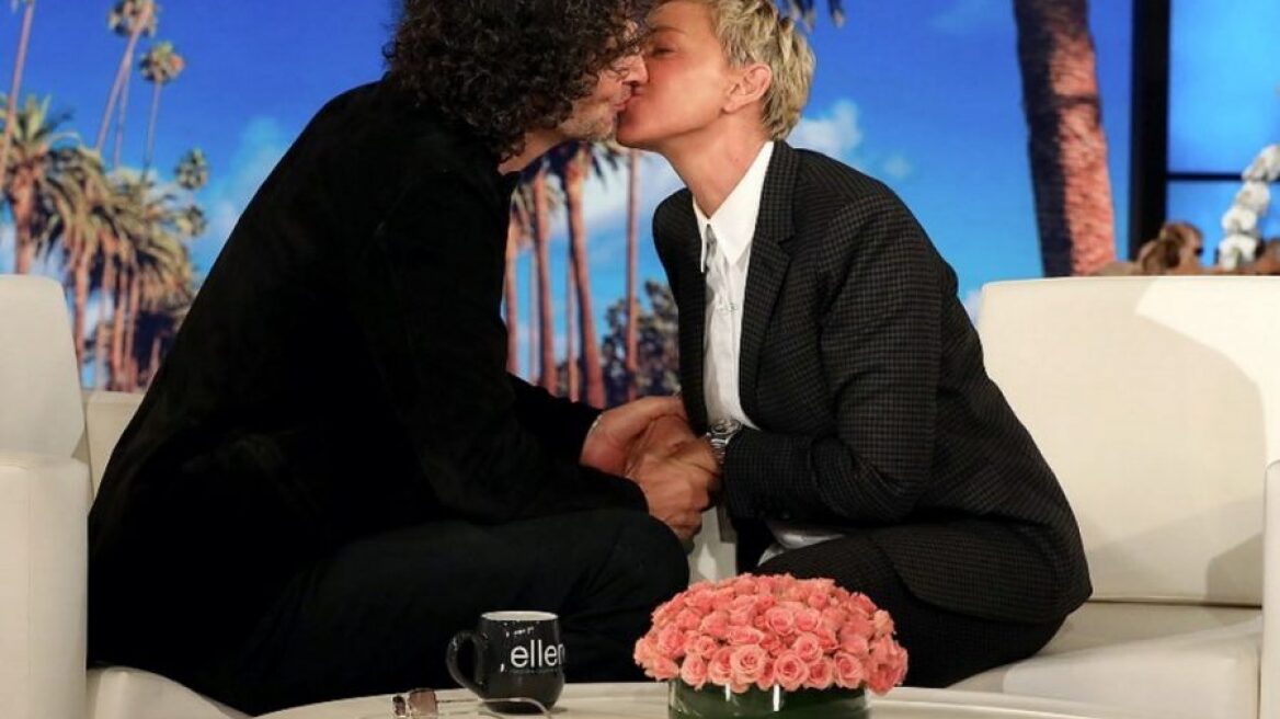 Το on air φιλί της Ellen DeGeneres με τον Howard Stern και άλλοι διάσημοι σταρ που έκαναν το ίδιο
