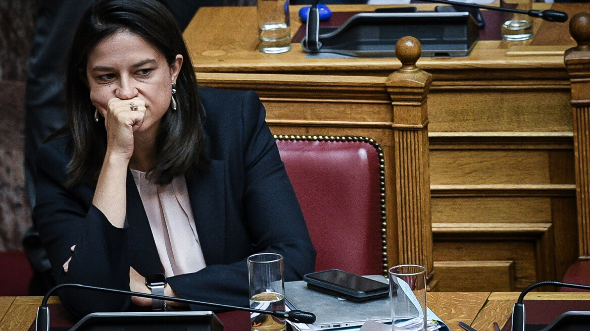 Αλλαγές στην Παιδεία από το νέο «μίνι» νομοσχέδιο - Τα μέτωπα που ανοίγει η Νίκη Κεραμέως 