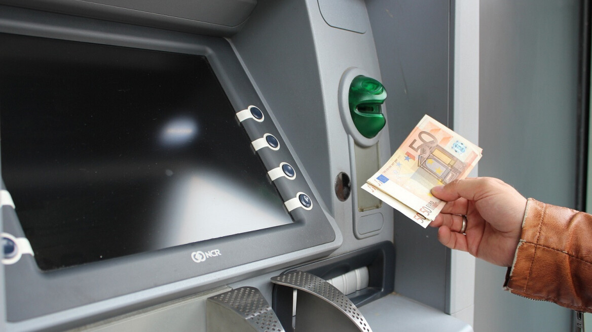 534 ευρώ: Δεύτερη ευκαιρία στους καλλιτέχνες και εργαζόμενους στον τουρισμό για να τα λάβουν