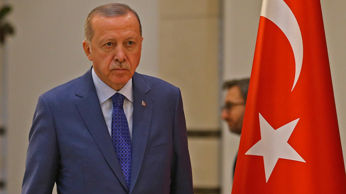 Ειρωνεία Ερντογάν για το προσφυγικό: Στην Ελλάδα φτάνουν 100 άνθρωποι κι εμείς έχουμε 4.000.000!