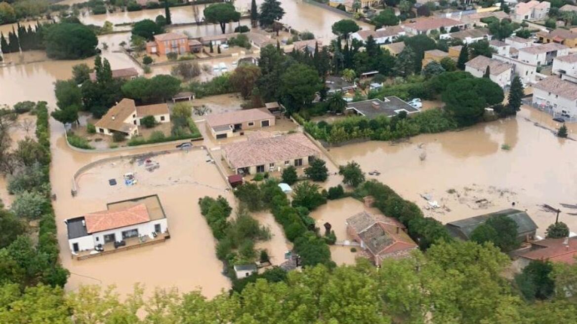 Πλημμύρες σαρώνουν τη νότια Γαλλία: Διακόπηκαν οι σιδηροδρομικές συνδέσεις με την Ισπανία