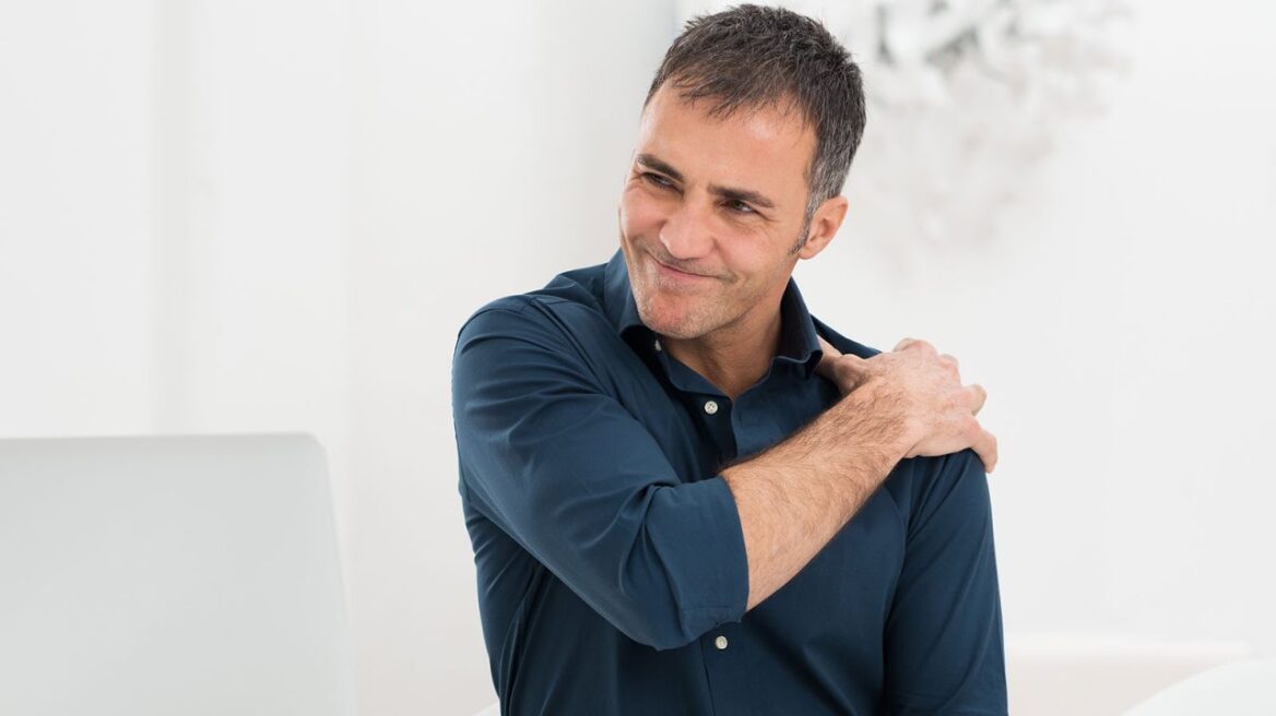 Δελτίο πόνου: Ανακαλύψτε σε ποιο μέρος του σώματος θα σας «χτυπήσει» η αλλαγή του καιρού