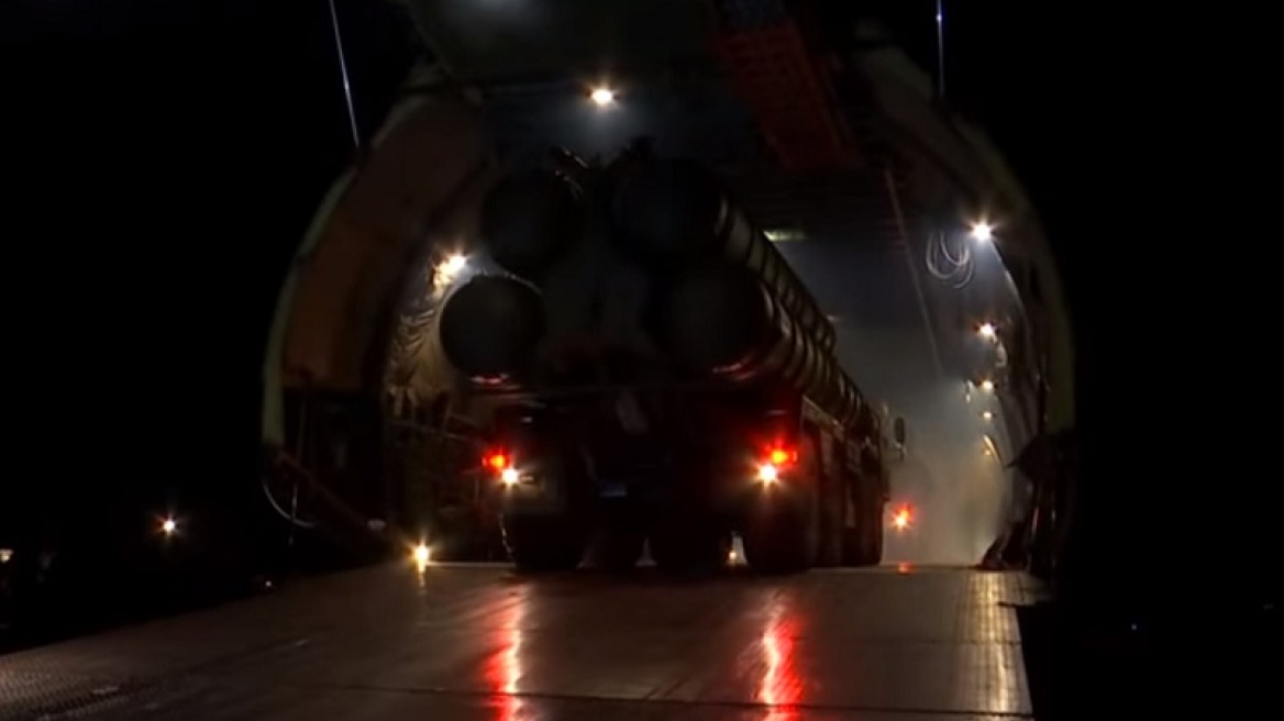 Η Ρωσία μετέφερε S-400 στη Σερβία