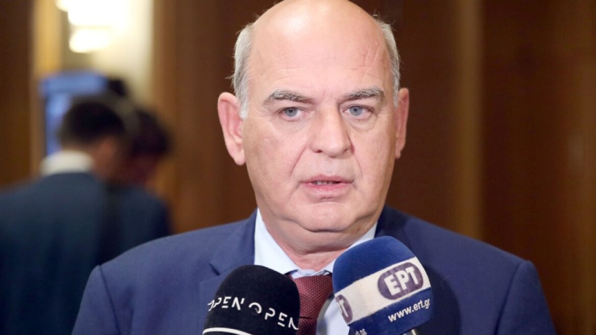 Γραμμένος: Οι NOVA, ΕΡΤ και PAOK TV δεν έχουν καμία εμπλοκή στη λειτουργία του VAR